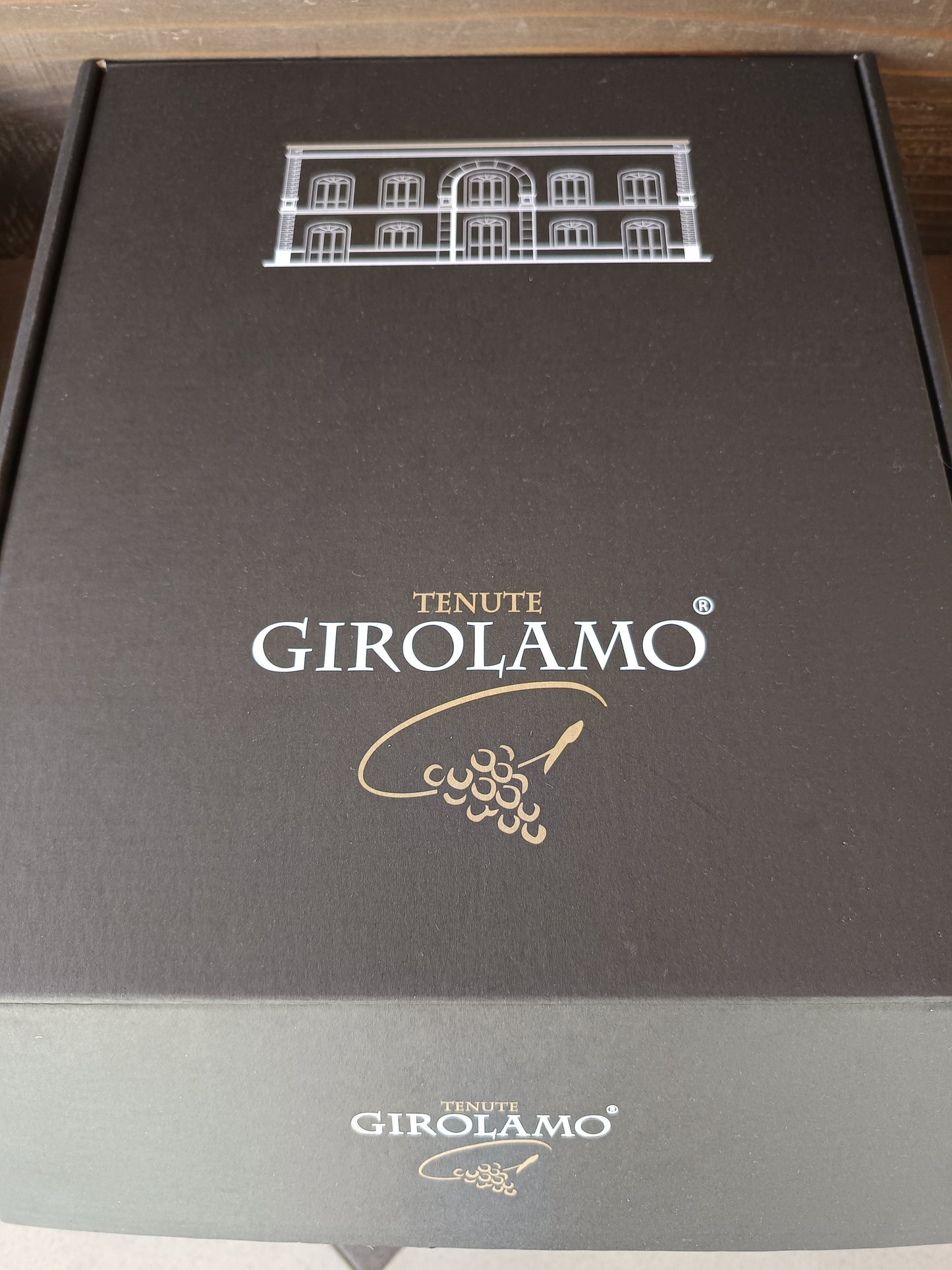 tris vini regalo cofanetto bottega imperiale comprare online vino invio gratis vitigno negroamaro susamaniello verdeca tenute girolamo