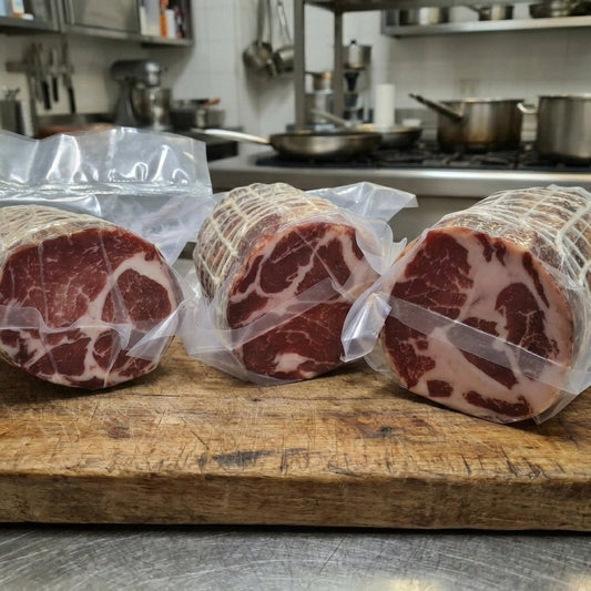 Capocollo pugliese artigianale intero, stagionato 4-6 mesi in budello retinato, da comprare online