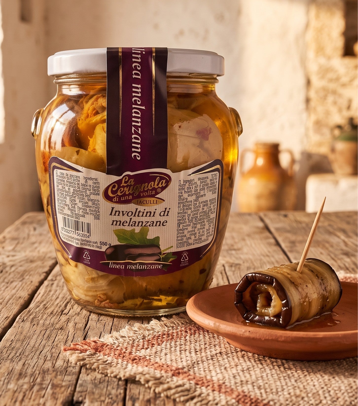 Involtini di melanzane farciti con tonno, capperi e pomodori secchi, chiusi a mano con lo stecchino. Vaso da 550 gr. puglia salento bottega imperiale lecce